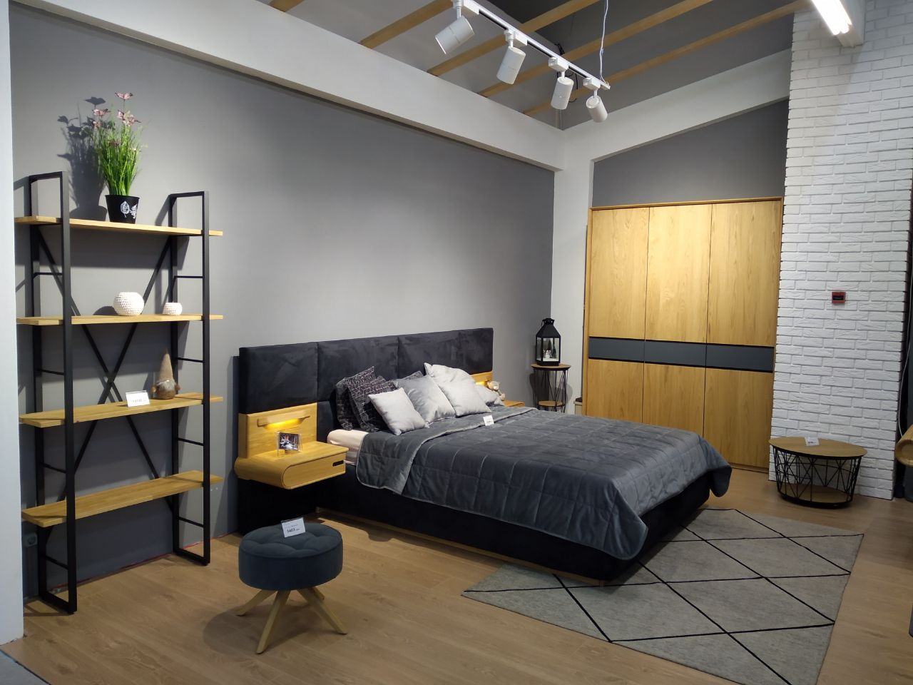  - kiev.karavan.com.ua